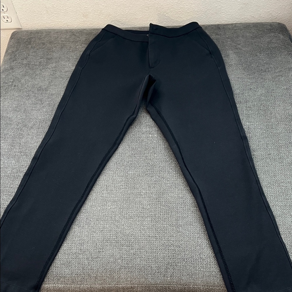 lululemon athletics black Joggers